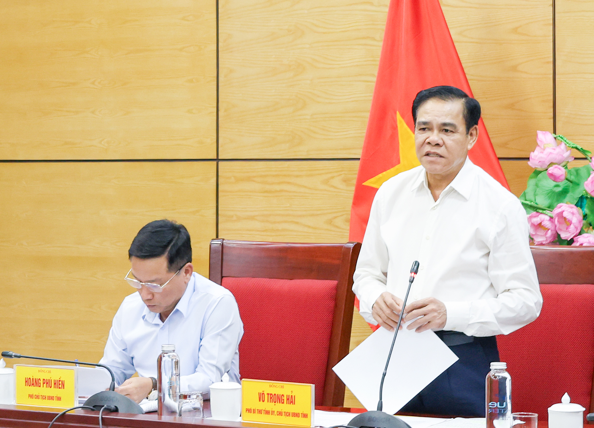 Anh-tin-bai